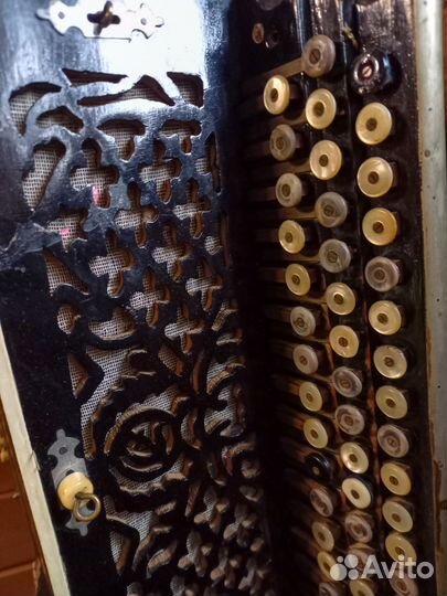 Баян (гармонь) старинный