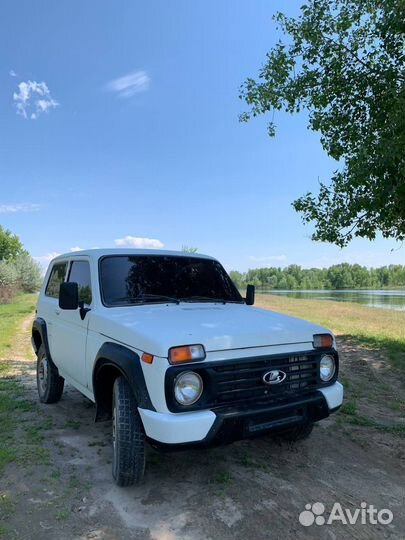 LADA 4x4 (Нива) 1.7 МТ, 1997, 200 000 км