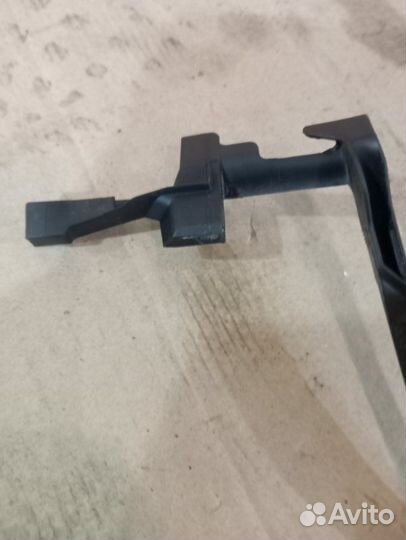 Уплотнитель двери задней левой задний левый Lexus