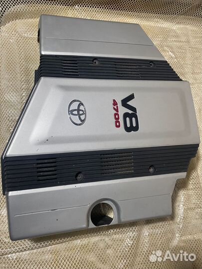 Декоративная крышка мотора