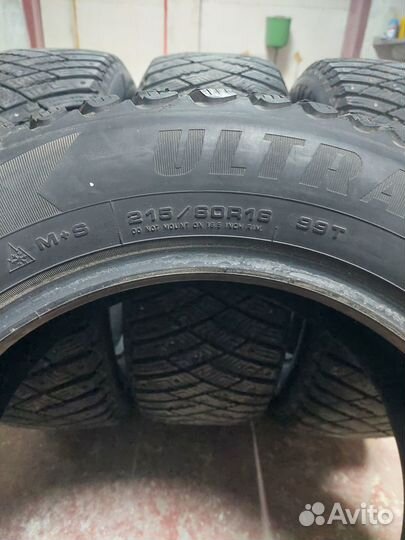 Goodyear Ultragrip Ice Arctic 215/60 R16