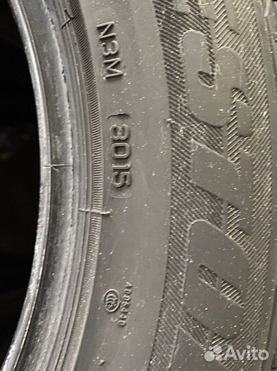 Bridgestone Dueler H/P 235/55 R17