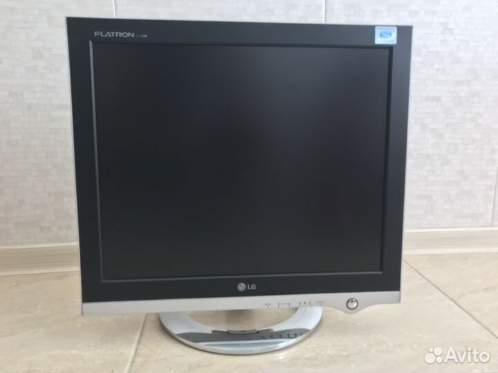 Монитор LG