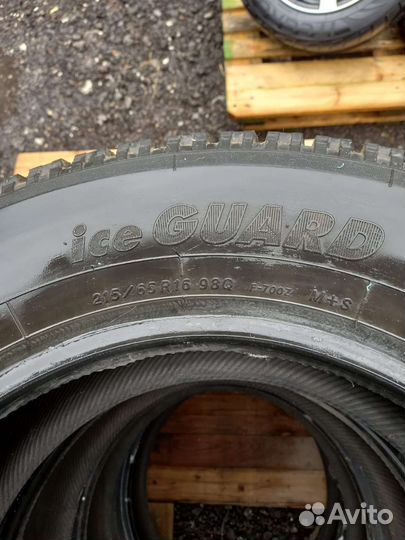 Yokohama F700Z 215/65 R16