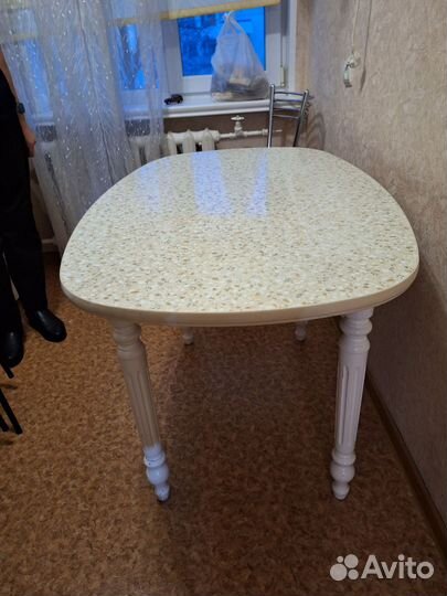 Кухонный стол бу