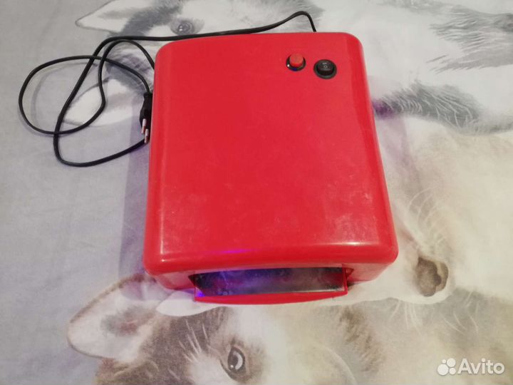 Лампа для ногтей