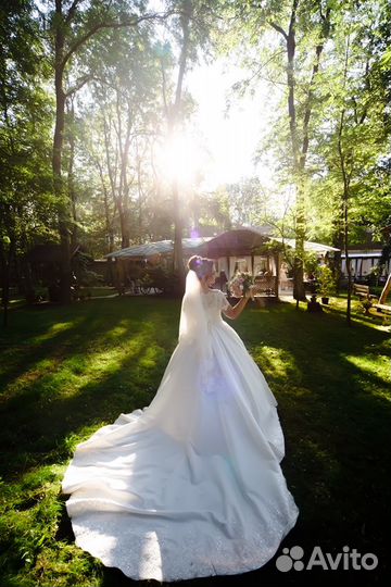 Свадебное платье