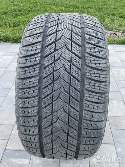 Pirelli P Zero 275/35 R19