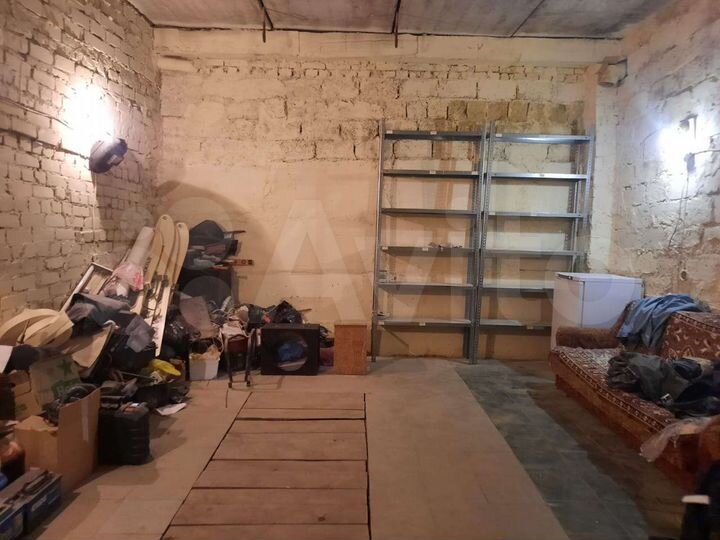 Гараж, > 30 м²