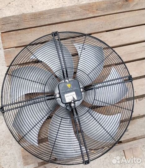 Вентилятор осевой 630