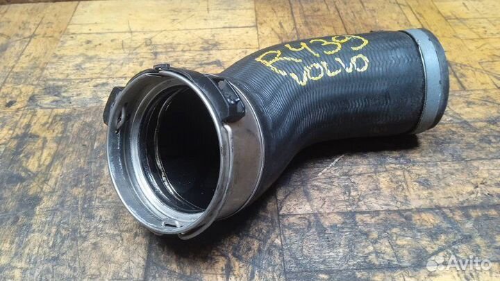 Патрубок интеркулера Volvo V40 2012-2019