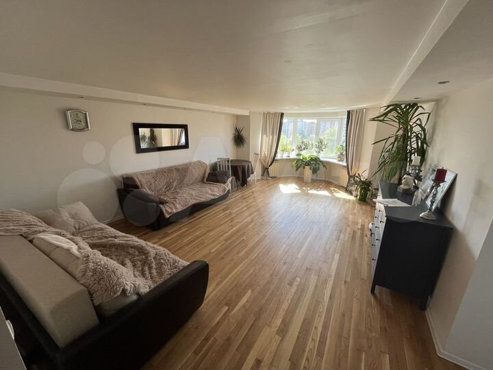 3-к. квартира, 82 м², 9/9 эт.