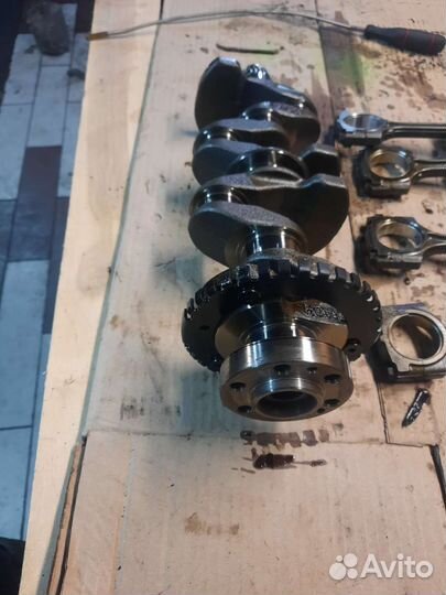 Коленвал с шатунами на H4MD430 renault