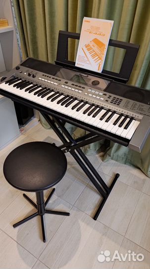 Синтезатор Yamaha PSR E433 (готовый комплект)