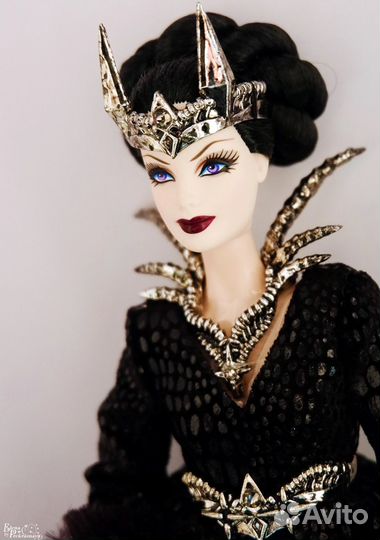 Кукла Queen Of The Dark Forest Barbie. Редкая