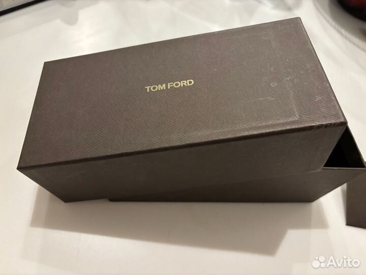 Коробка c футляром от очков Tom Ford