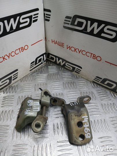 Петля двери Nissan Primera P12 QG18DE