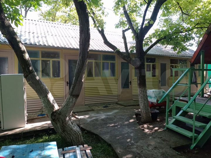 Гостиница, 210 м²