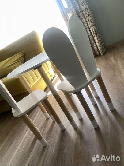 Детский стол и стульчик