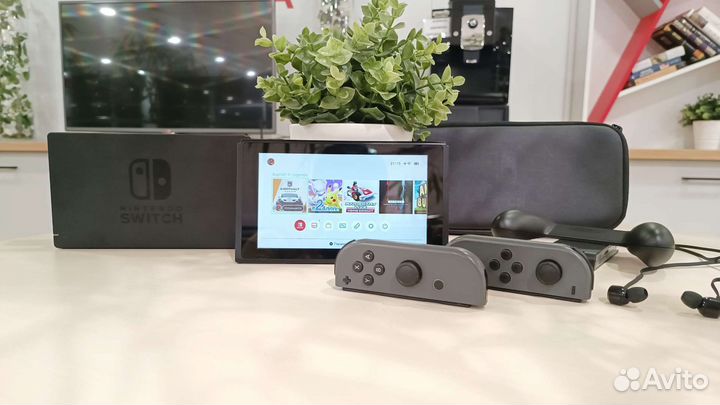 Nintendo Switch + 36 игр