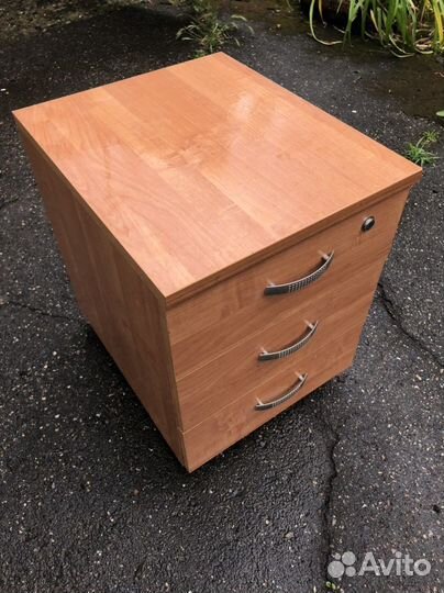 Тумбы для дома и офиса