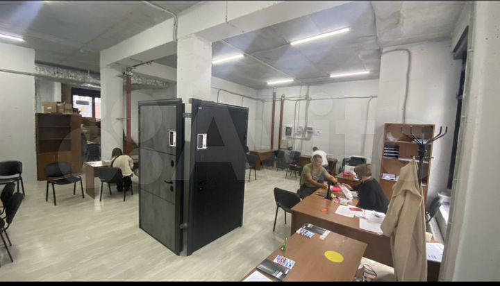 Сдам торговое помещение, 109 м²