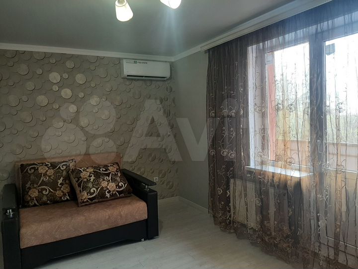 2-к. квартира, 52 м², 2/3 эт.