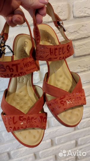 Новые босоножки Caprice, 39р