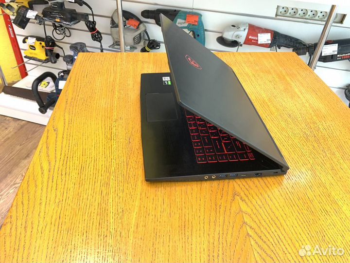 Игровой ноутбук MSI
