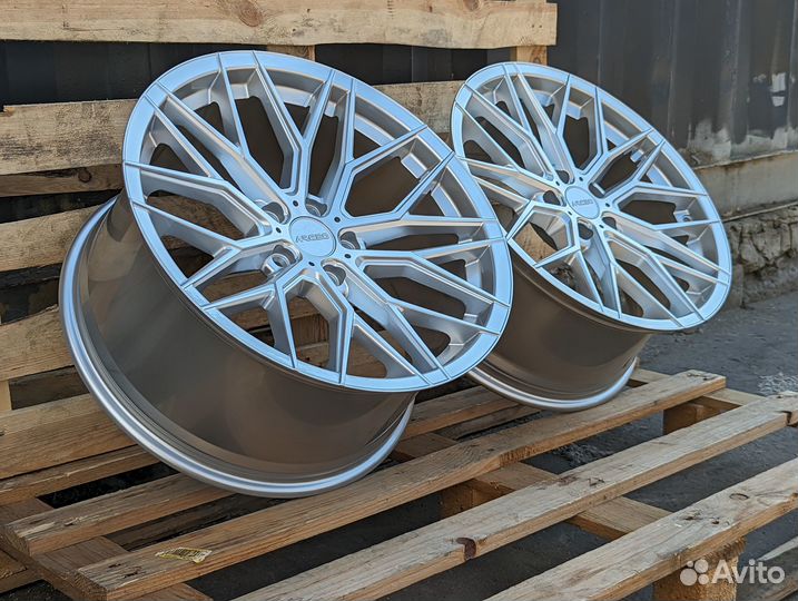 Оригинал диски arceo R19 на Kia Stinger Mustang GS