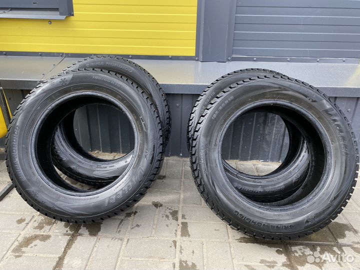 Viatti Brina Nordico V-522 185/65 R15 88T