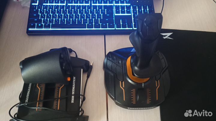 Джойстик ThrustMaster T-16000M FCS hotas черный