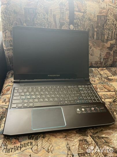 Acer predator helios 300 ph315