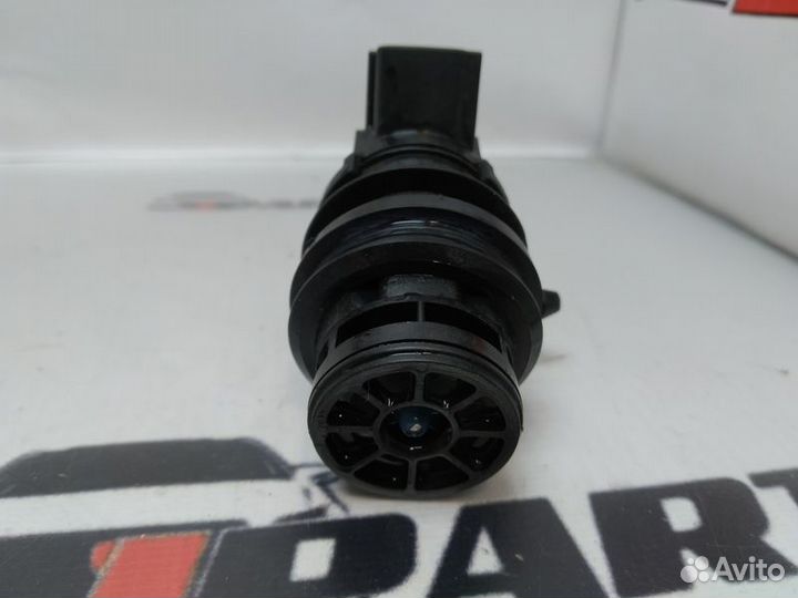 Насос бачка омывателя Mazda 3 BK