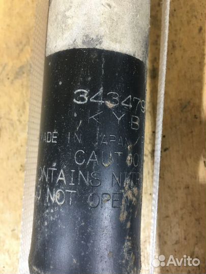 Амортизаторы задние Honda Civic FD