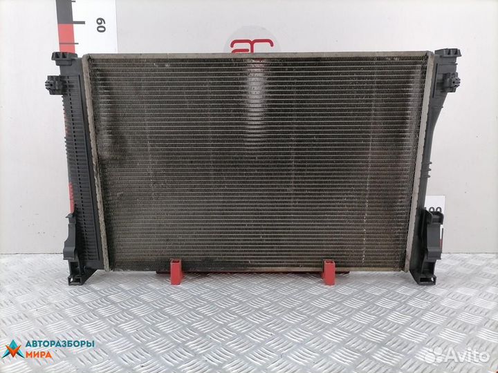 Радиатор (основной) Mercedes-Benz E-Класс