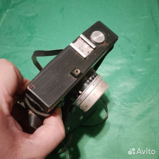 Пленочный фотоаппарат смена