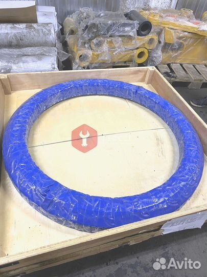 Поворотный круг Komatsu PC200LC-6 20Y-25-21200