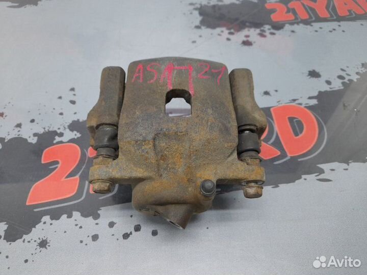 Суппорт передний правый Toyota Rav4 ACA21 1azfe