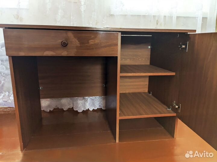Письменный стол б/у