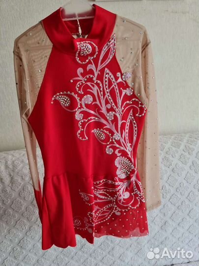 Купальник для выступлений художественной гимнастик