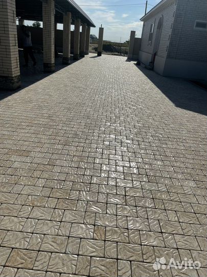 Укладка тротуарной плитки