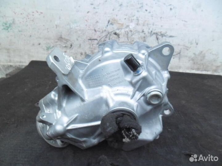 Редуктор передний Mercedes-Benz C-Class