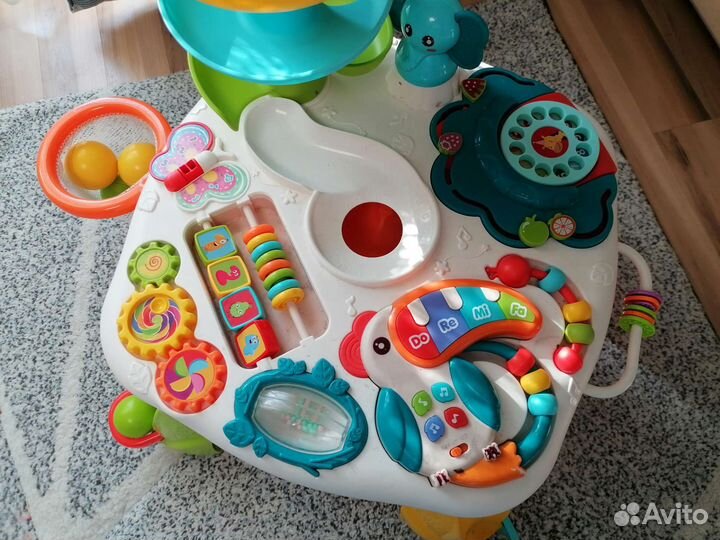 Игровой стол для малышей