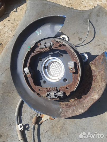 Кулак задний левый Honda Accord viii (8)