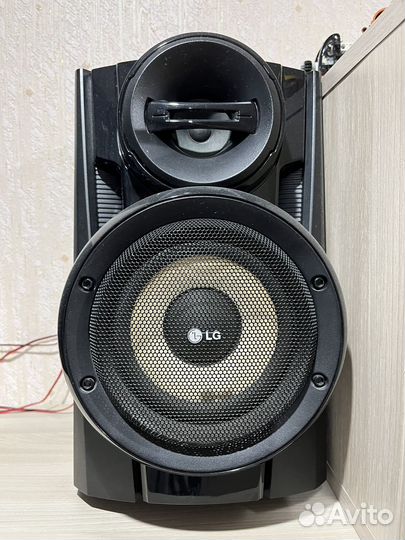 Музыкальный центр LG