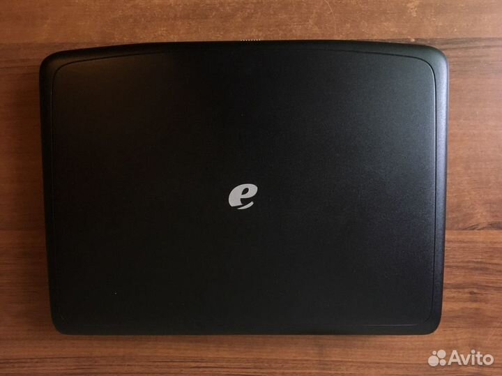 Продаётся наутбук eMachines (Acer)
