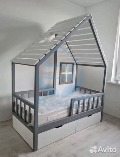 Кровать Домик