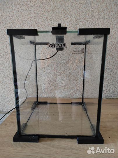 Аквариум куб 10л с лампой