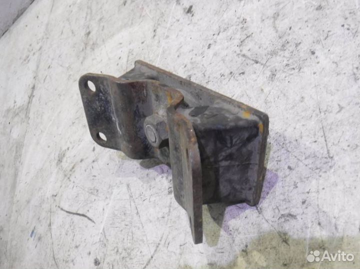 Подушка двигателя Тойота